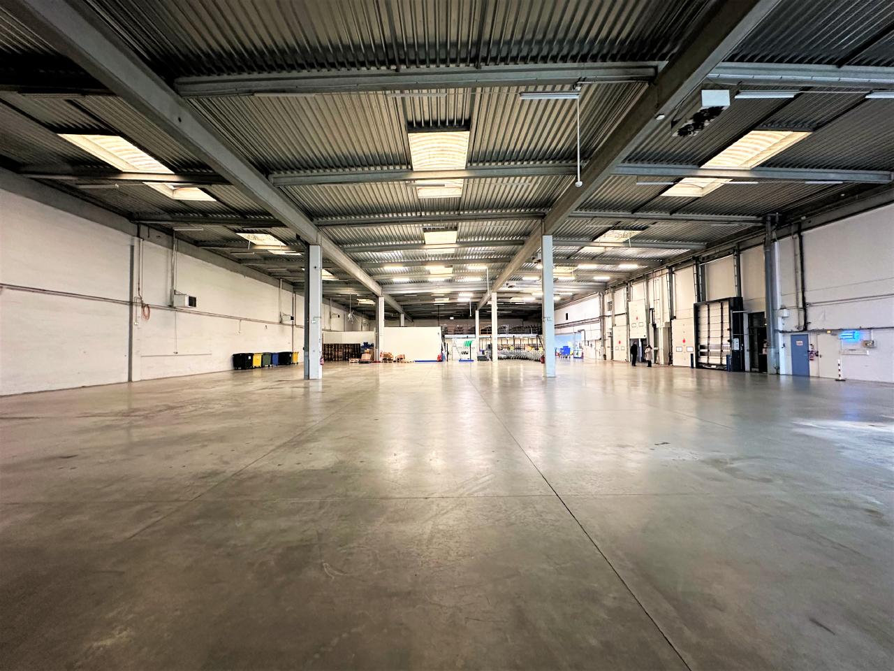 Local d'activité Ivry-sur-Seine 4202m² Location local d'activité Ivry-sur-Seine Val-de-Marne OLACT2420034 3